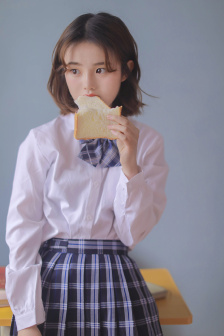 偷吃体育生帅哥骑乘体育生视频